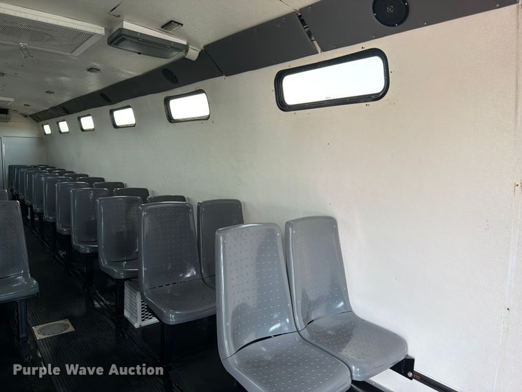 image for item FB5016 2009 Freightliner Business Class M2 bus