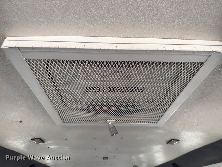 image for item FB5016 2009 Freightliner Business Class M2 bus