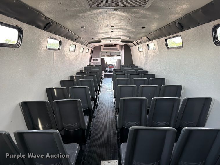 image for item FB5016 2009 Freightliner Business Class M2 bus