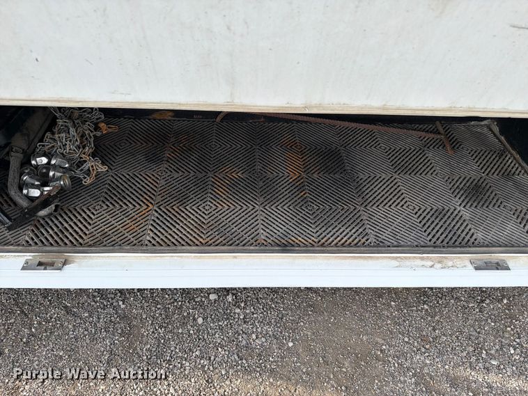 image for item FB5016 2009 Freightliner Business Class M2 bus