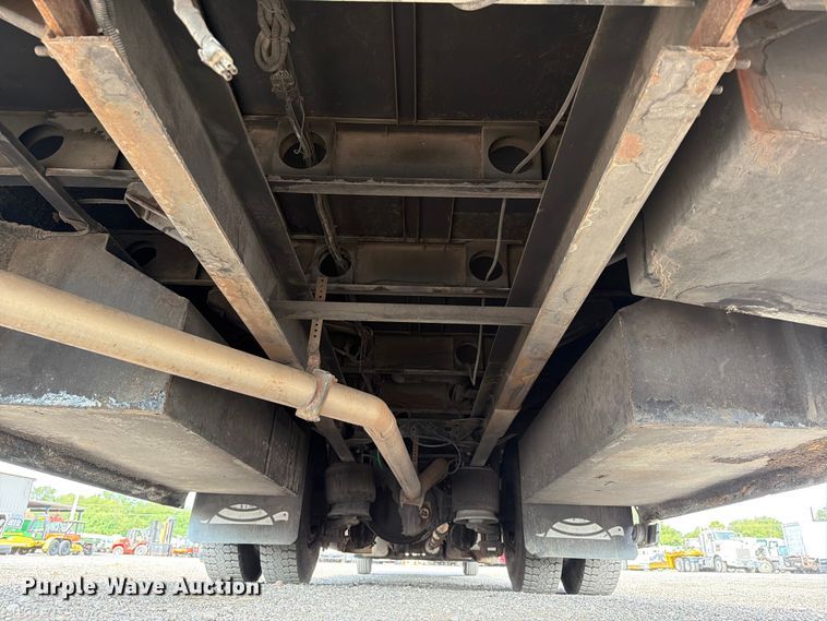 image for item FB5016 2009 Freightliner Business Class M2 bus