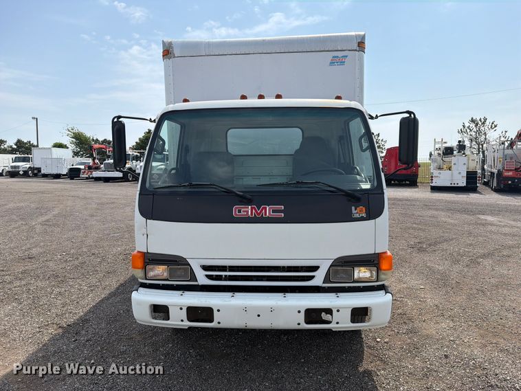 image for item FB5018 2002 GMC W4500 box truck