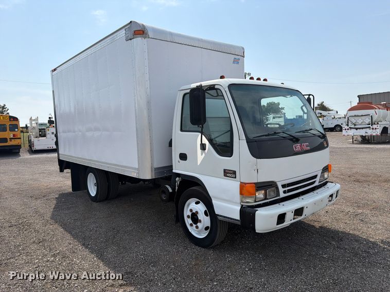 image for item FB5018 2002 GMC W4500 box truck