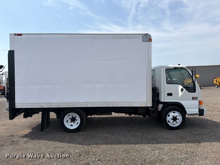 image for item FB5018 2002 GMC W4500 box truck