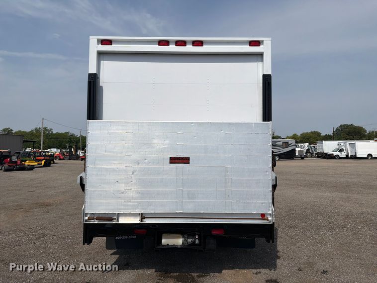 image for item FB5018 2002 GMC W4500 box truck