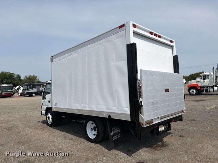 image for item FB5018 2002 GMC W4500 box truck