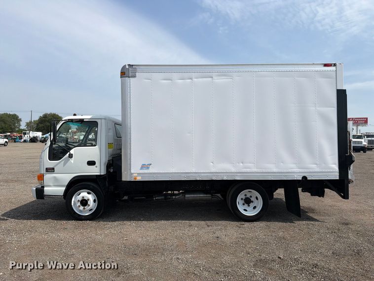 image for item FB5018 2002 GMC W4500 box truck