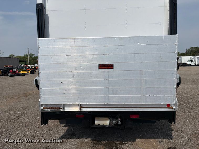 image for item FB5018 2002 GMC W4500 box truck