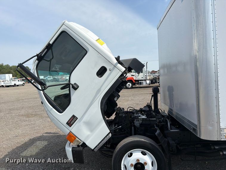 image for item FB5018 2002 GMC W4500 box truck
