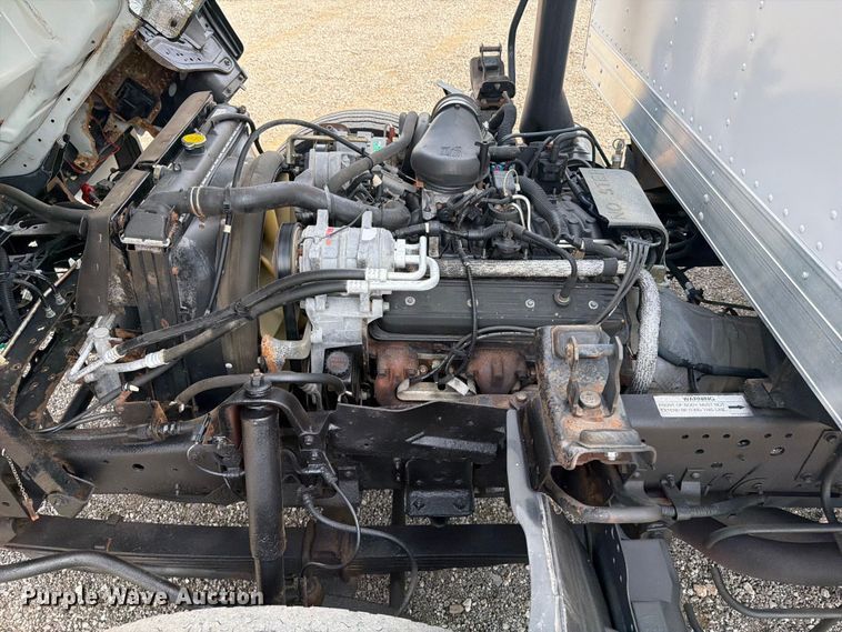 image for item FB5018 2002 GMC W4500 box truck