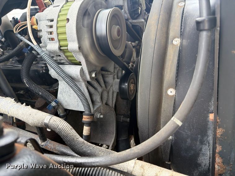 image for item FB5018 2002 GMC W4500 box truck