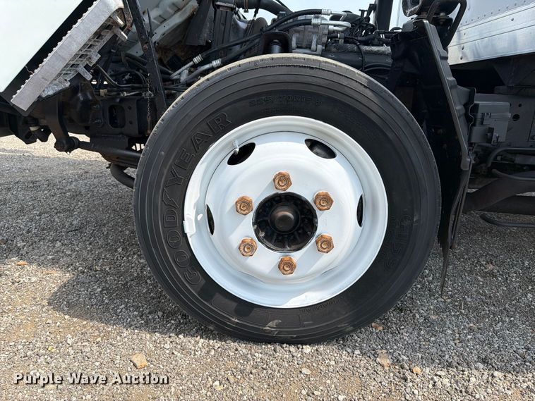 image for item FB5018 2002 GMC W4500 box truck