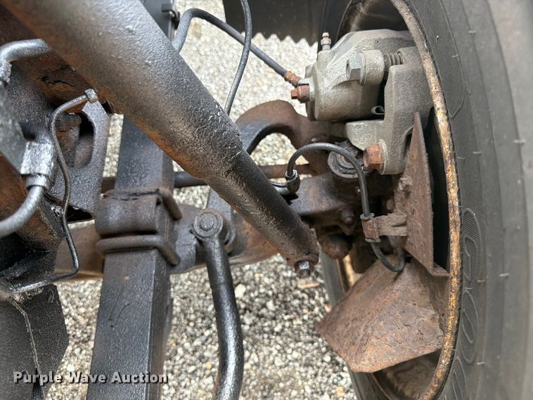 image for item FB5018 2002 GMC W4500 box truck