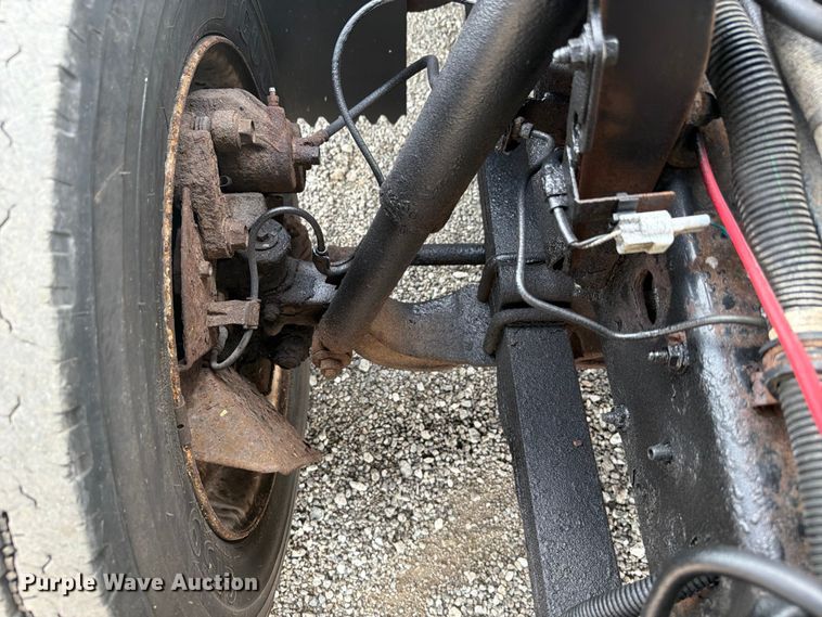 image for item FB5018 2002 GMC W4500 box truck