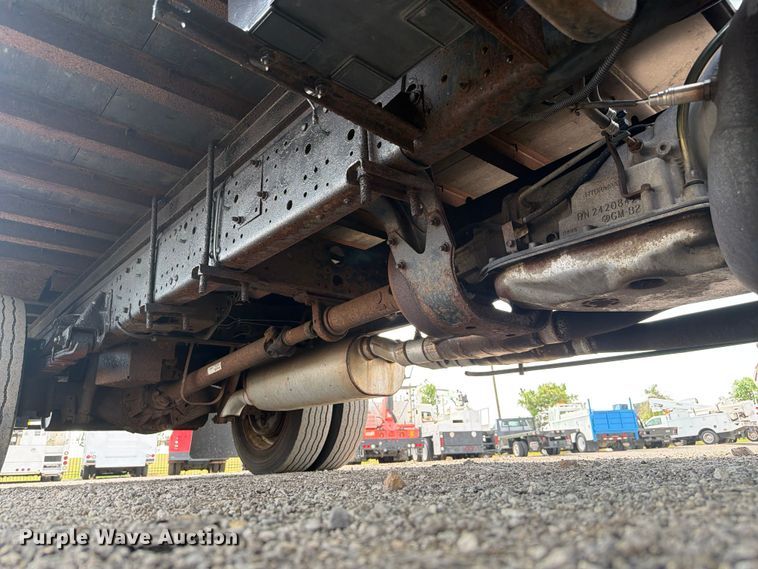 image for item FB5018 2002 GMC W4500 box truck