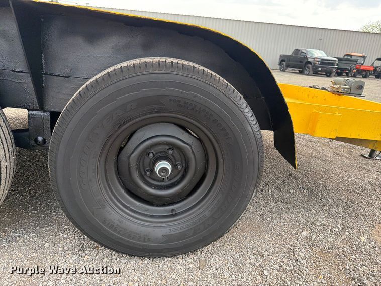 image for item FB5025 1999 Butler LT-712 tilt deck utility trailer
