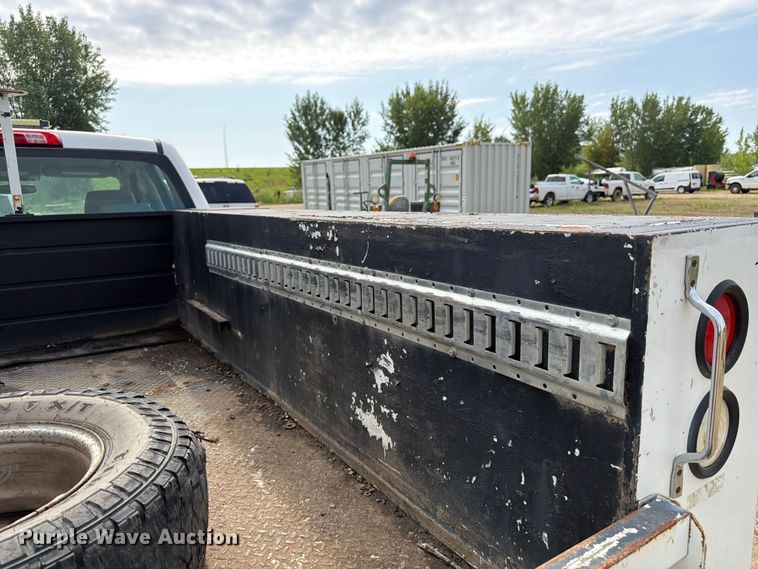 image for item FB5894 2015 GMC Sierra 2500HD Ext. Cab utility bed pickup truck