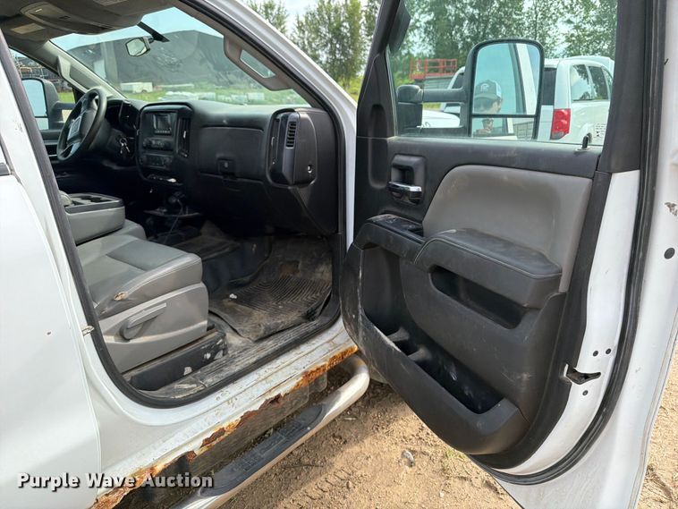 image for item FB5894 2015 GMC Sierra 2500HD Ext. Cab utility bed pickup truck