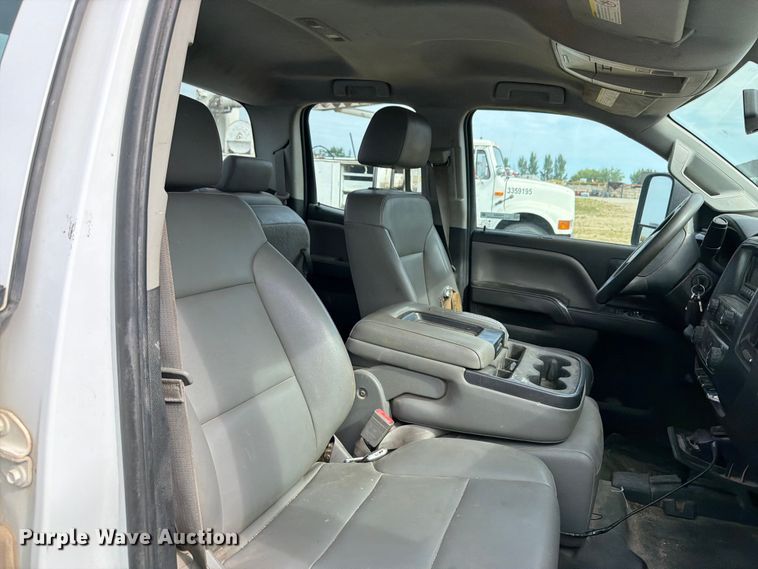 image for item FB5894 2015 GMC Sierra 2500HD Ext. Cab utility bed pickup truck