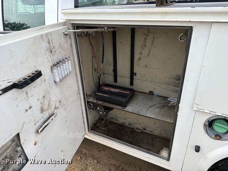 image for item FB5894 2015 GMC Sierra 2500HD Ext. Cab utility bed pickup truck