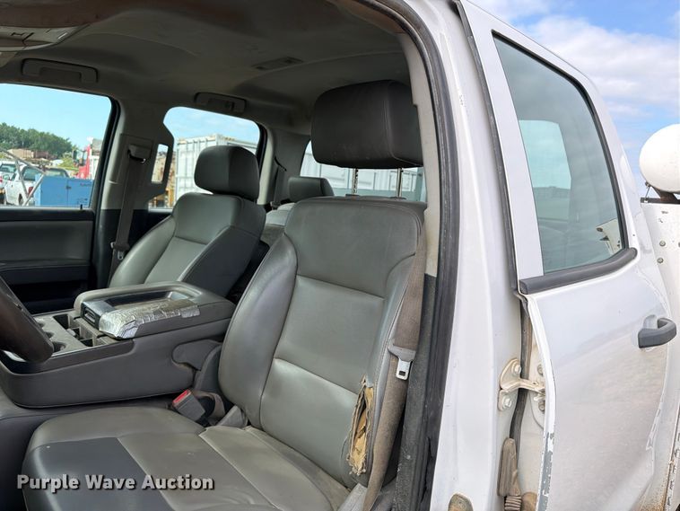 image for item FB5894 2015 GMC Sierra 2500HD Ext. Cab utility bed pickup truck
