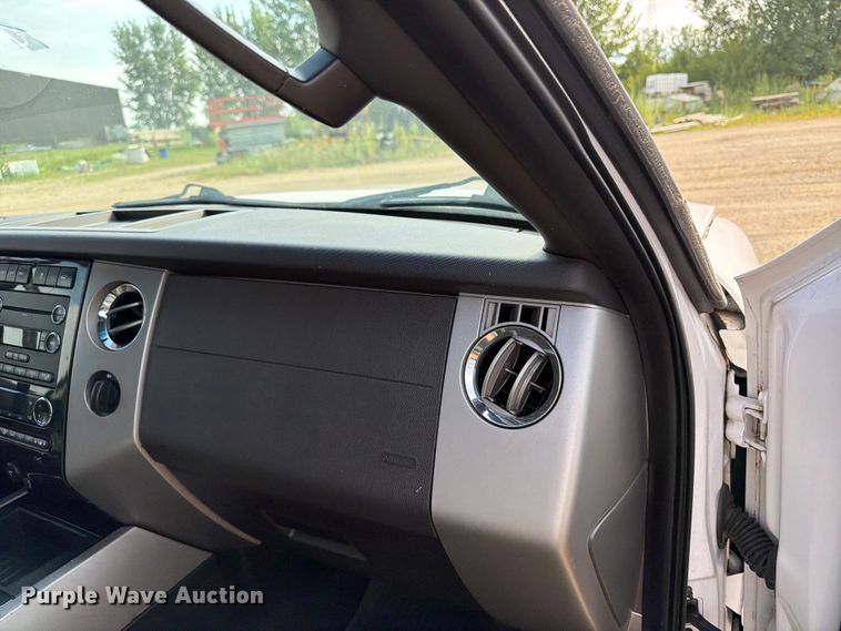 image for item FB5895 2011 Ford Expedition SUV
