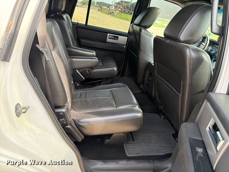 image for item FB5895 2011 Ford Expedition SUV