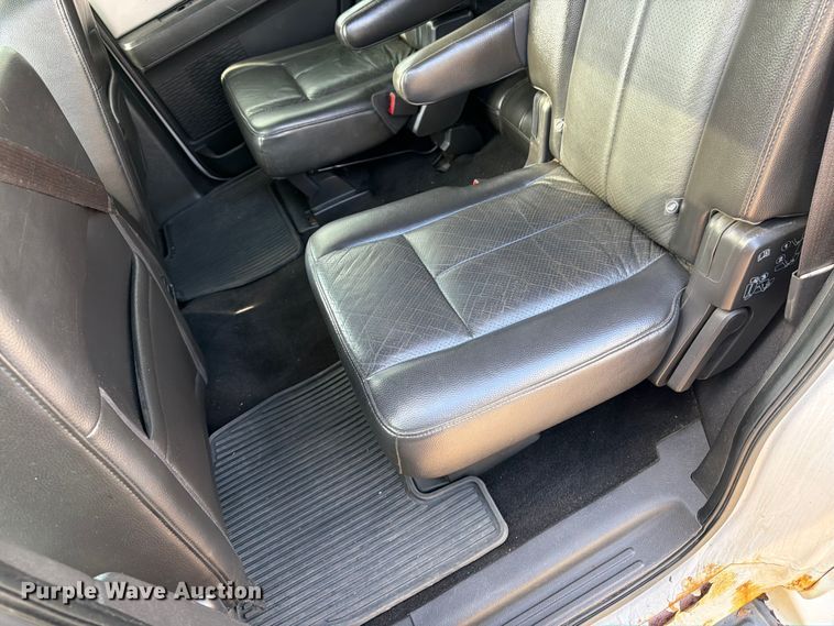 image for item FB5895 2011 Ford Expedition SUV