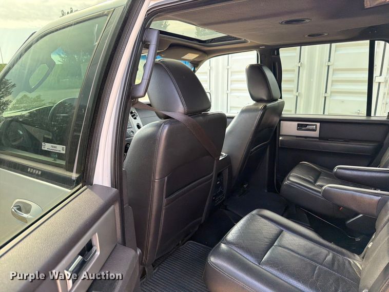 image for item FB5895 2011 Ford Expedition SUV