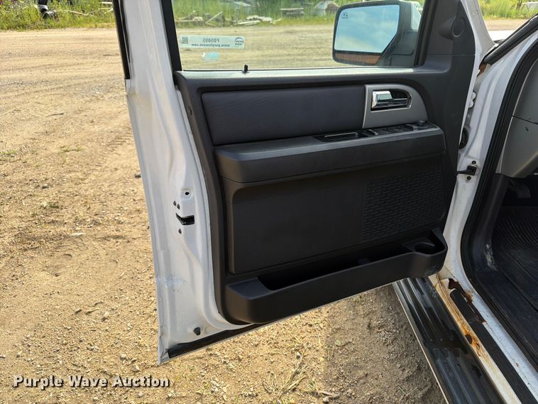 image for item FB5895 2011 Ford Expedition SUV