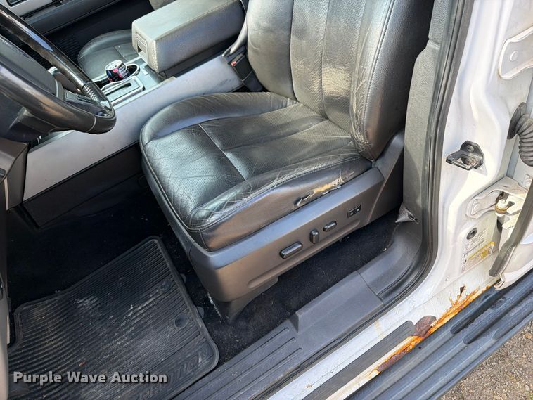 image for item FB5895 2011 Ford Expedition SUV