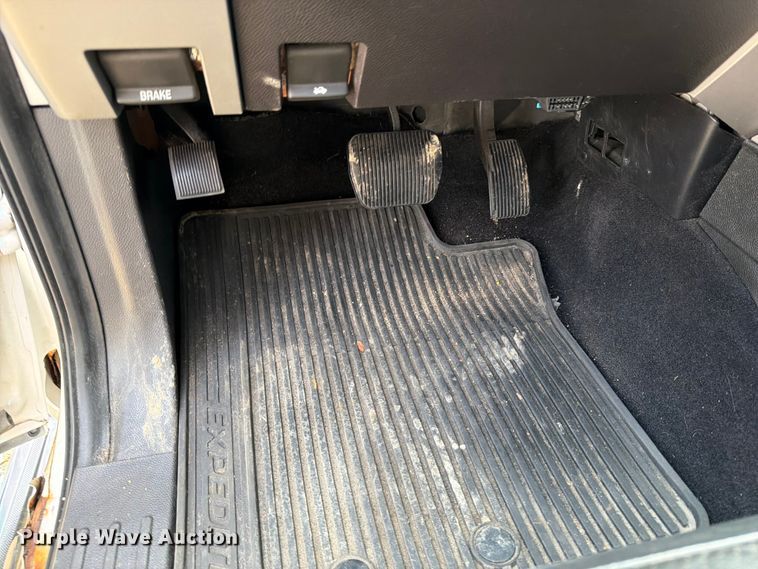 image for item FB5895 2011 Ford Expedition SUV