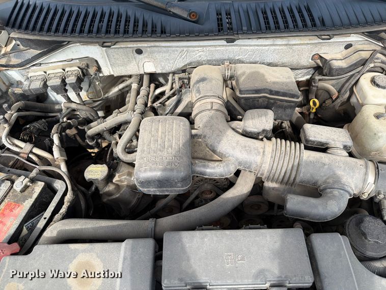 image for item FB5895 2011 Ford Expedition SUV