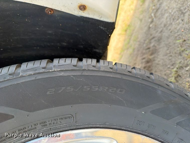 image for item FB5895 2011 Ford Expedition SUV