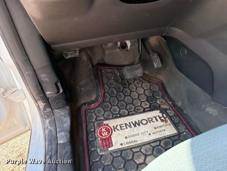 image for item FB5897 2015 Ford Transit Connect van