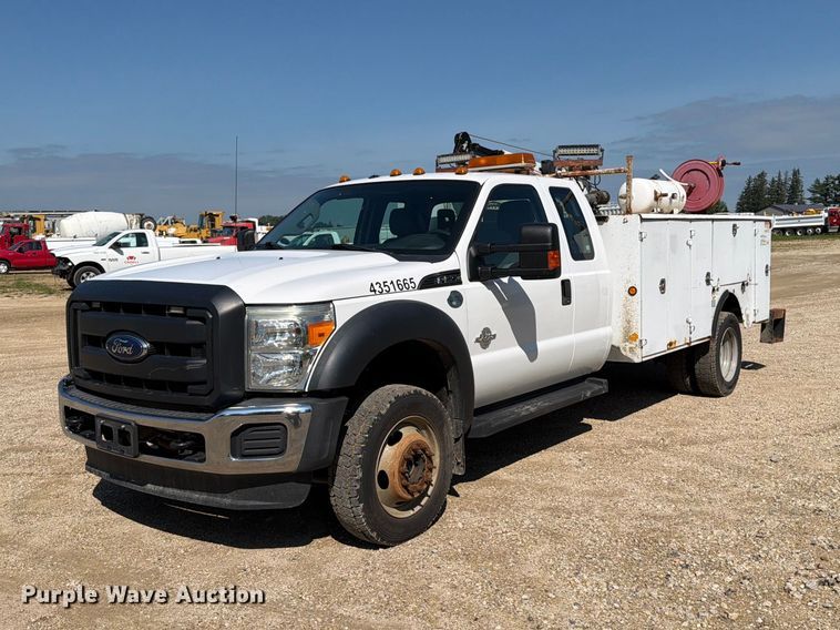 2016 Ford F550 Super Duty Ext. Cab utility / service truck