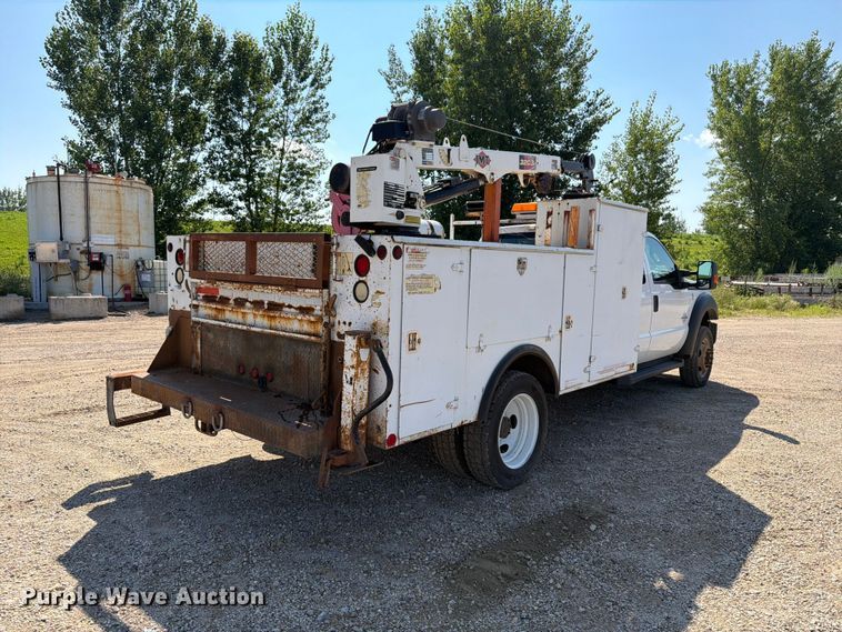 image for item FB5899 2016 Ford F550 Super Duty Ext. Cab utility / service truck