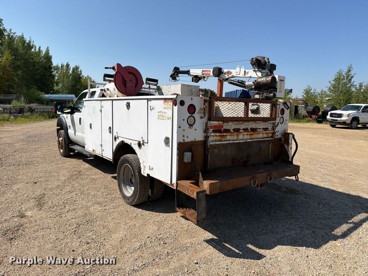 image for item FB5899 2016 Ford F550 Super Duty Ext. Cab utility / service truck