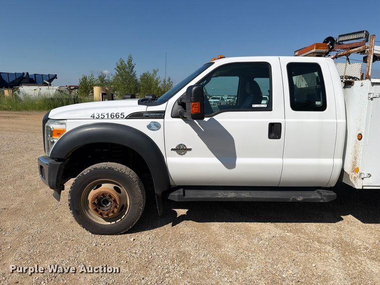 image for item FB5899 2016 Ford F550 Super Duty Ext. Cab utility / service truck