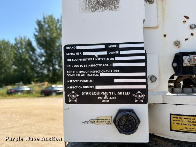 image for item FB5899 2016 Ford F550 Super Duty Ext. Cab utility / service truck