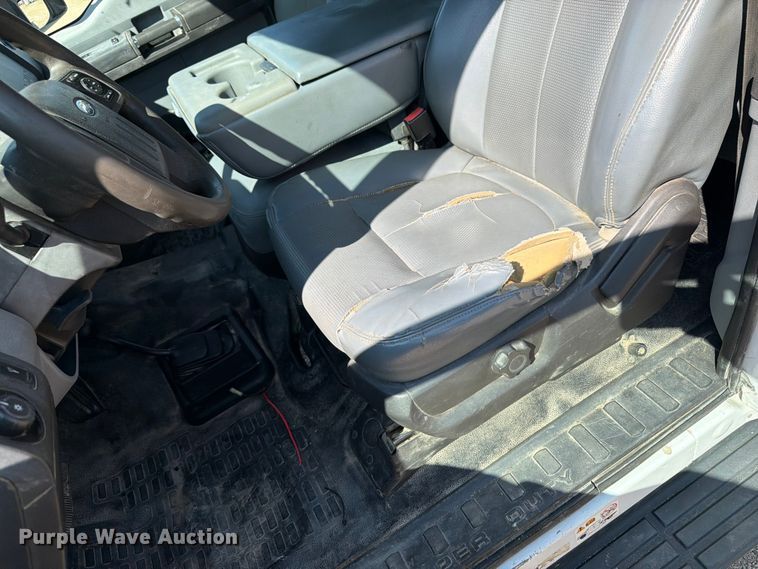 image for item FB5899 2016 Ford F550 Super Duty Ext. Cab utility / service truck