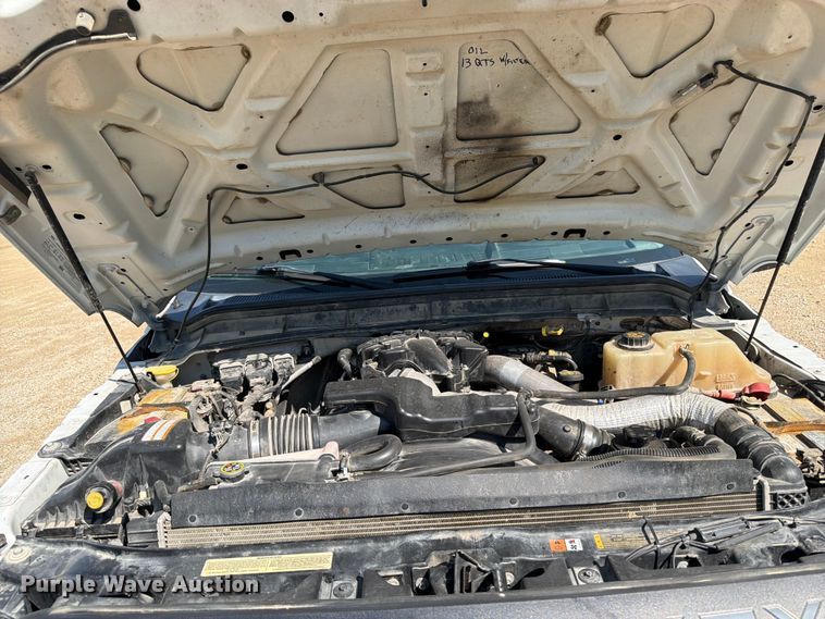 image for item FB5899 2016 Ford F550 Super Duty Ext. Cab utility / service truck