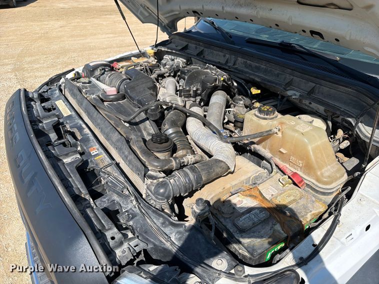 image for item FB5899 2016 Ford F550 Super Duty Ext. Cab utility / service truck