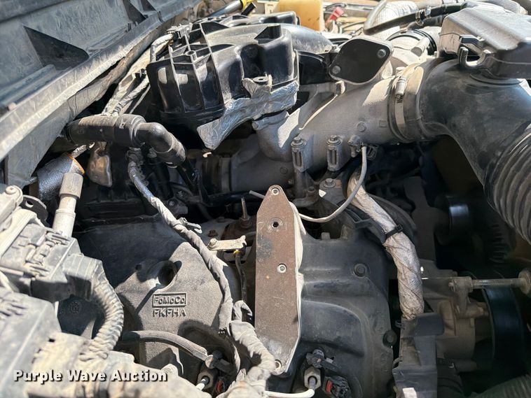 image for item FB5899 2016 Ford F550 Super Duty Ext. Cab utility / service truck