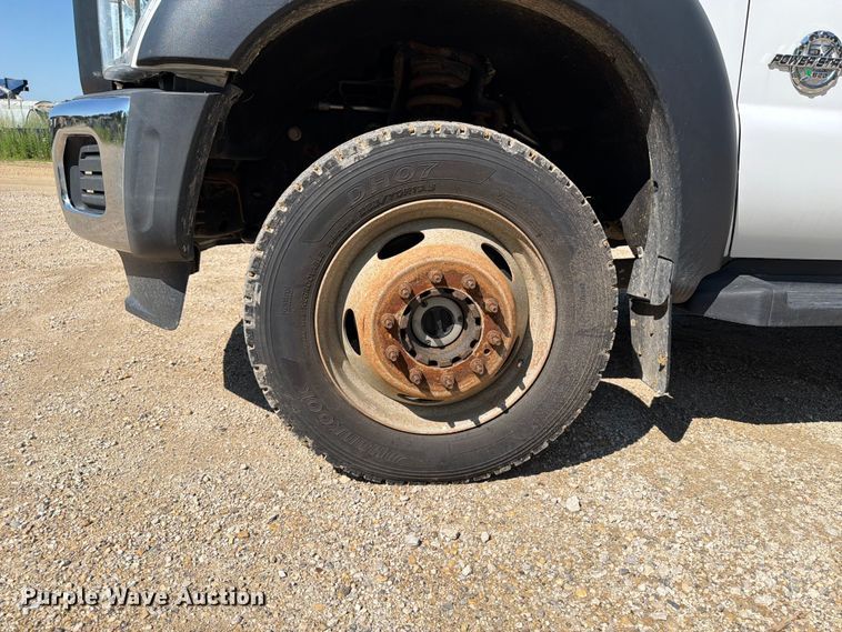 image for item FB5899 2016 Ford F550 Super Duty Ext. Cab utility / service truck