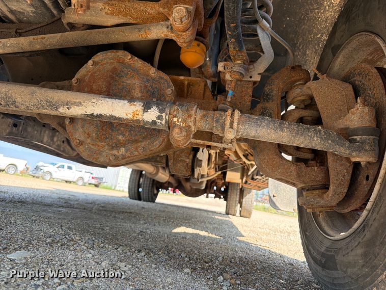 image for item FB5899 2016 Ford F550 Super Duty Ext. Cab utility / service truck