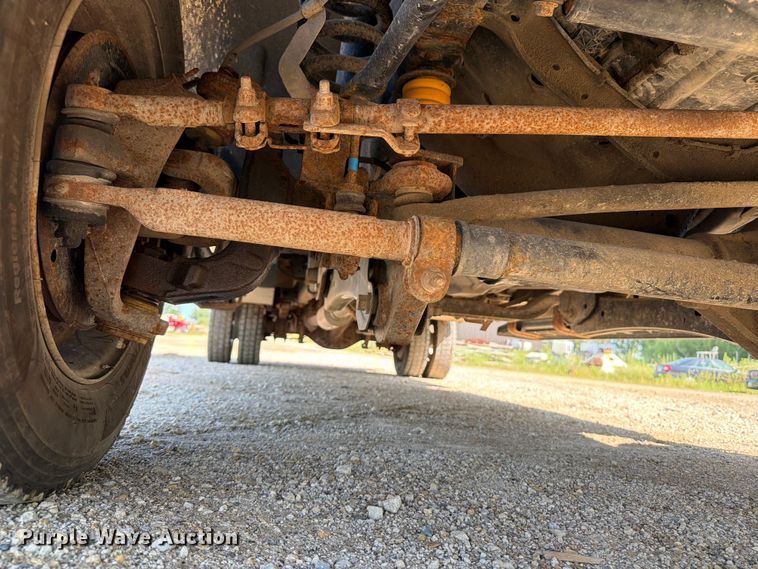 image for item FB5899 2016 Ford F550 Super Duty Ext. Cab utility / service truck