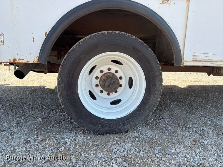 image for item FB5899 2016 Ford F550 Super Duty Ext. Cab utility / service truck