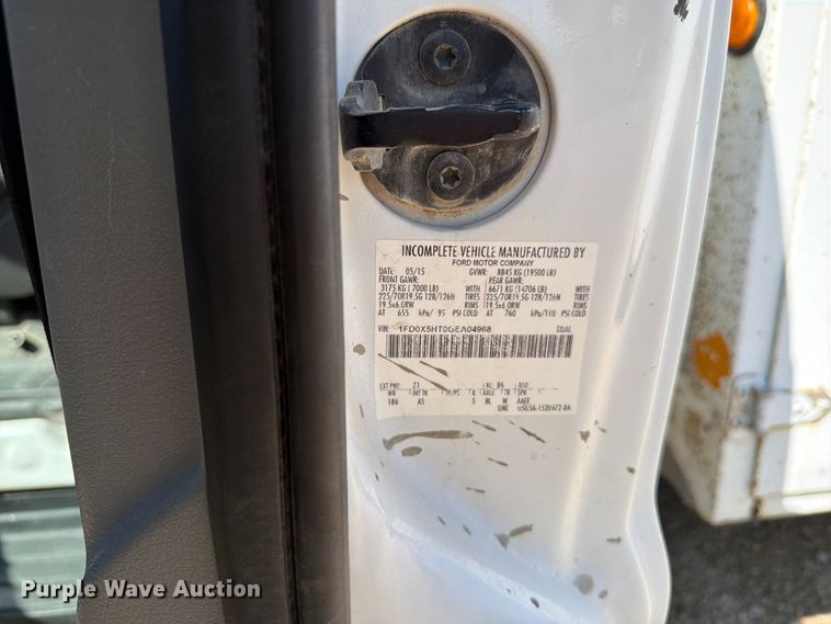 image for item FB5899 2016 Ford F550 Super Duty Ext. Cab utility / service truck