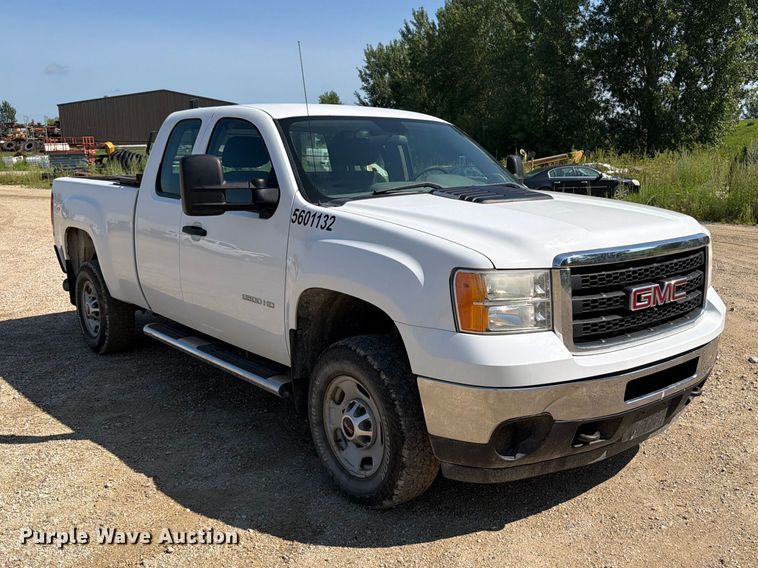 image for item FB5900 2011 GMC Sierra 2500HD Ext. Cab pickup truck